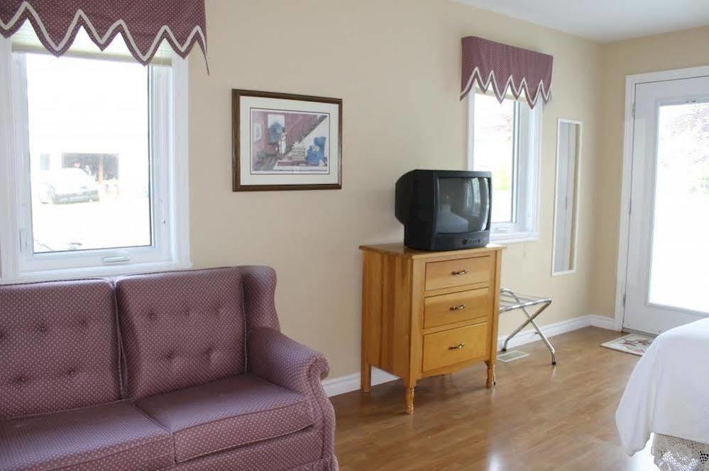 פורט הוקסבורי Mackenzie House B&B By Elevate Rooms מראה חיצוני תמונה