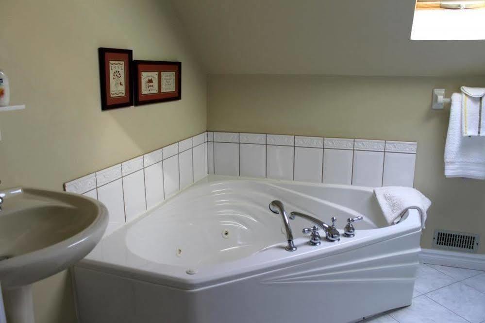 פורט הוקסבורי Mackenzie House B&B By Elevate Rooms מראה חיצוני תמונה
